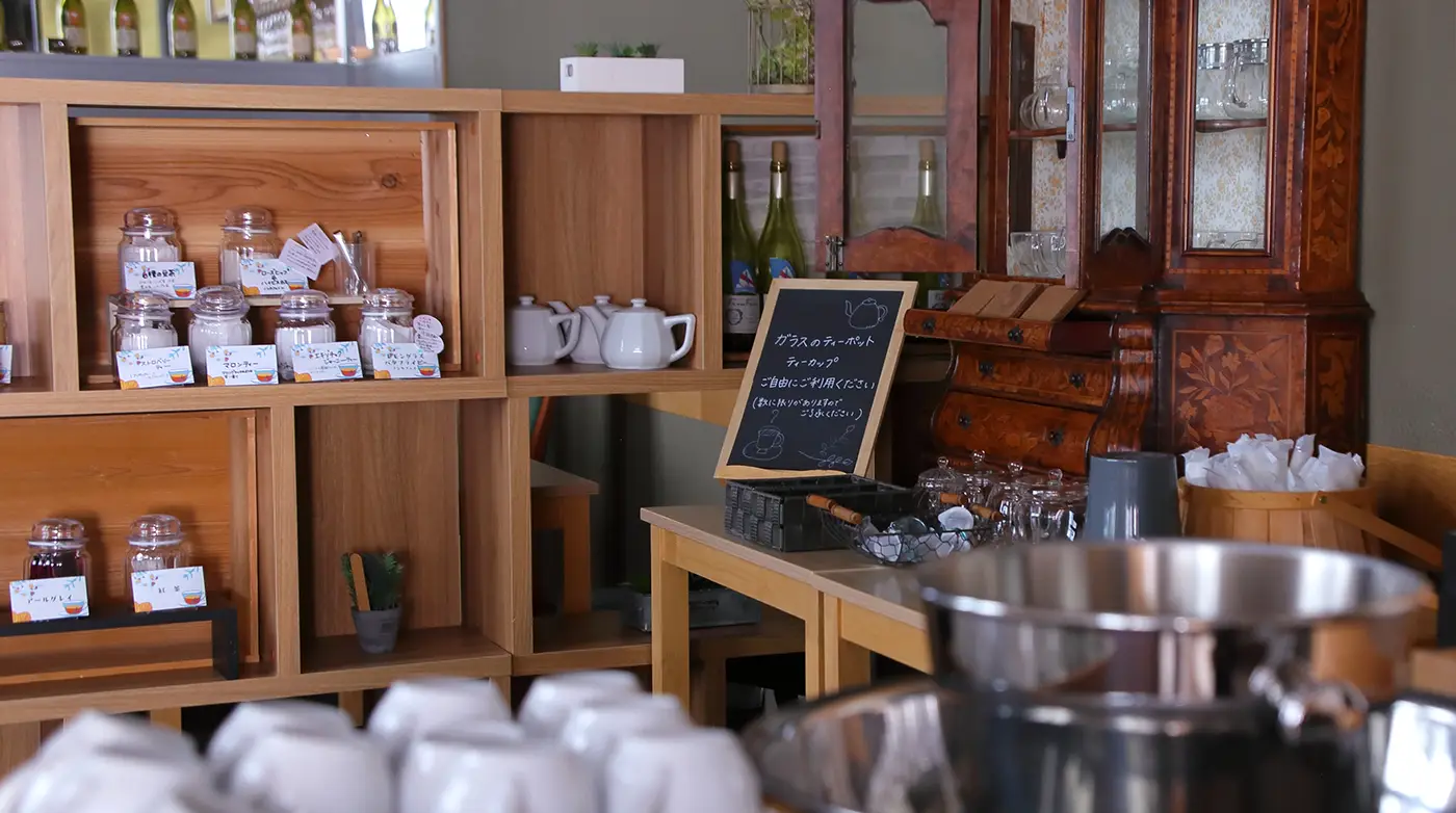 cafe&dining EAST カフェ