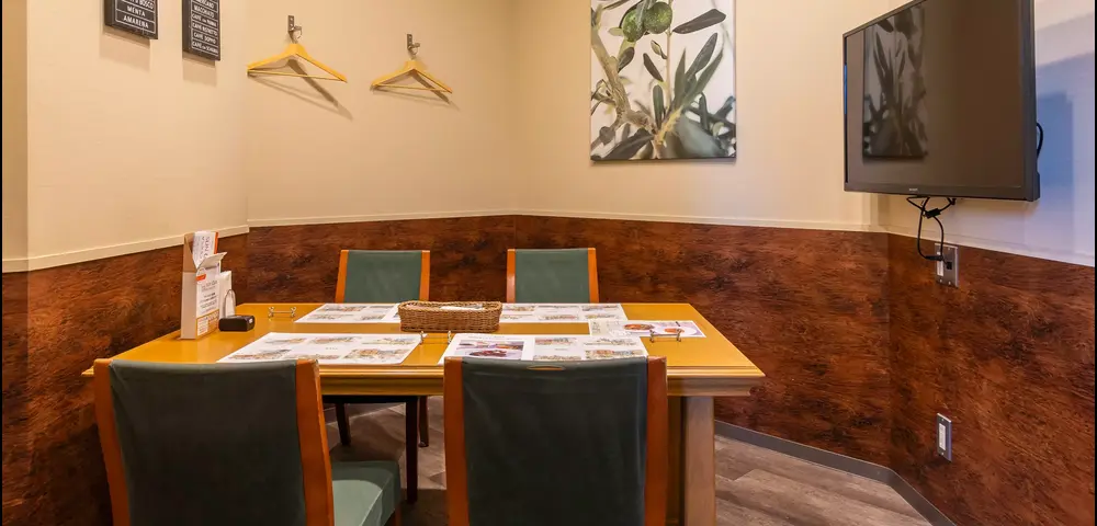 PATISSERIE ELSUN CAFE＆DINING EAST店内画像03